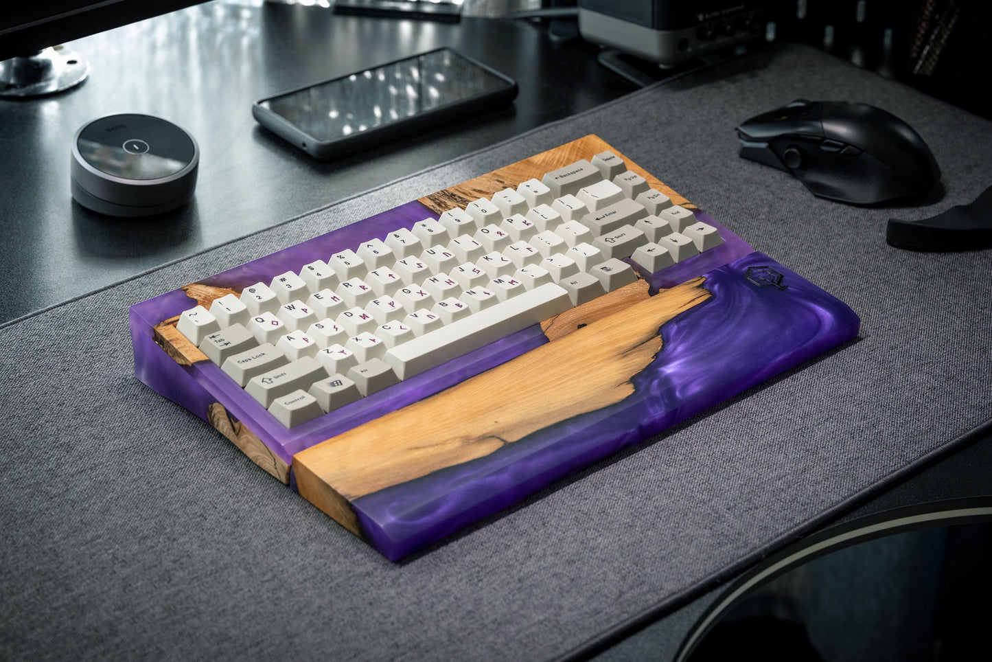 gwŷdd65 Epoxy Resin Edition Keyboard Kit