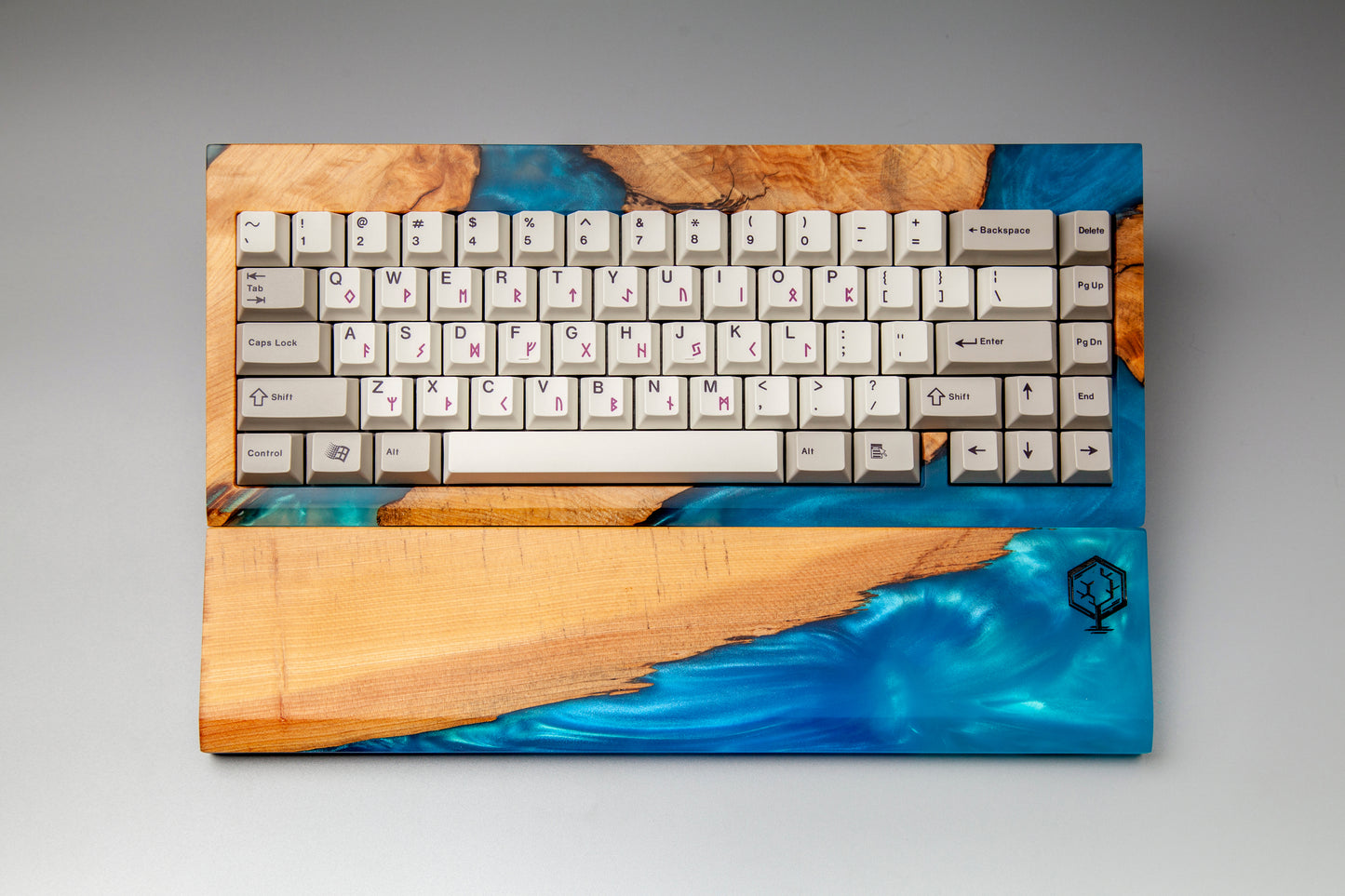 gwŷdd65 Epoxy Resin Edition Keyboard Kit