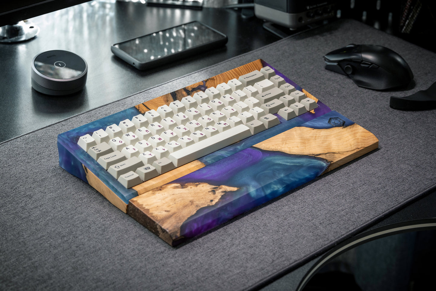 gwŷdd65 Epoxy Resin Edition Keyboard Kit