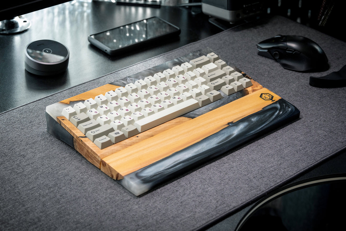 gwŷdd65 Epoxy Resin Edition Keyboard Kit